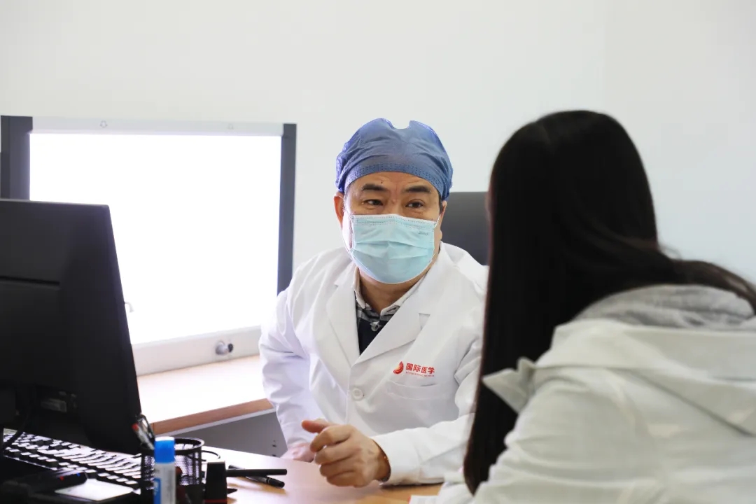 戰(zhàn)疫是英雄 救治是楷模——西安國際醫(yī)學中心醫(yī)院支援湖北醫(yī)療隊隊員返崗工作干勁十足