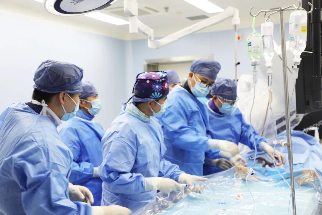 兩場(chǎng)直播愛(ài)你在“心”里，數(shù)萬(wàn)人受益