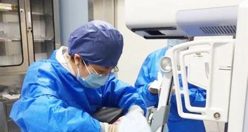 小到1—2mm的鈣化也能活檢！西安國(guó)際醫(yī)學(xué)中心醫(yī)院采用精準(zhǔn)技術(shù)讓乳腺早癌無(wú)處可逃