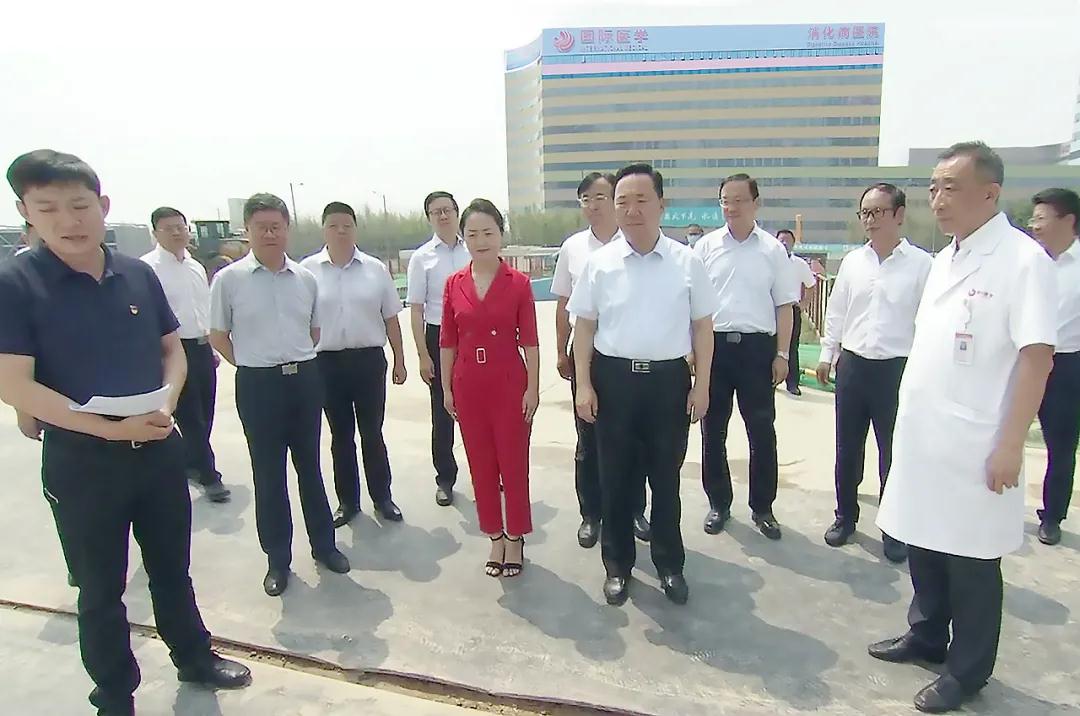 省委常委、市委書記王浩親臨西安國(guó)際醫(yī)學(xué)中心醫(yī)院檢查指導(dǎo)健康西安建設(shè)工作