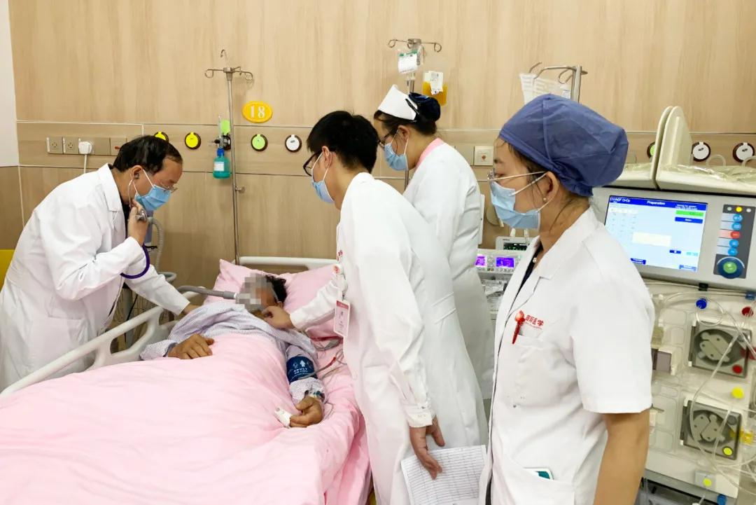 72小時(shí)緊急救治！64歲危重出血熱患者闖過(guò)生死關(guān)