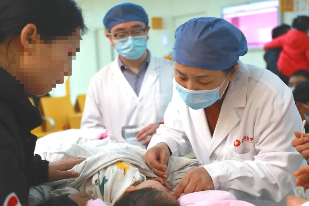 小兒高熱暈厥，這個穴位一針見效！