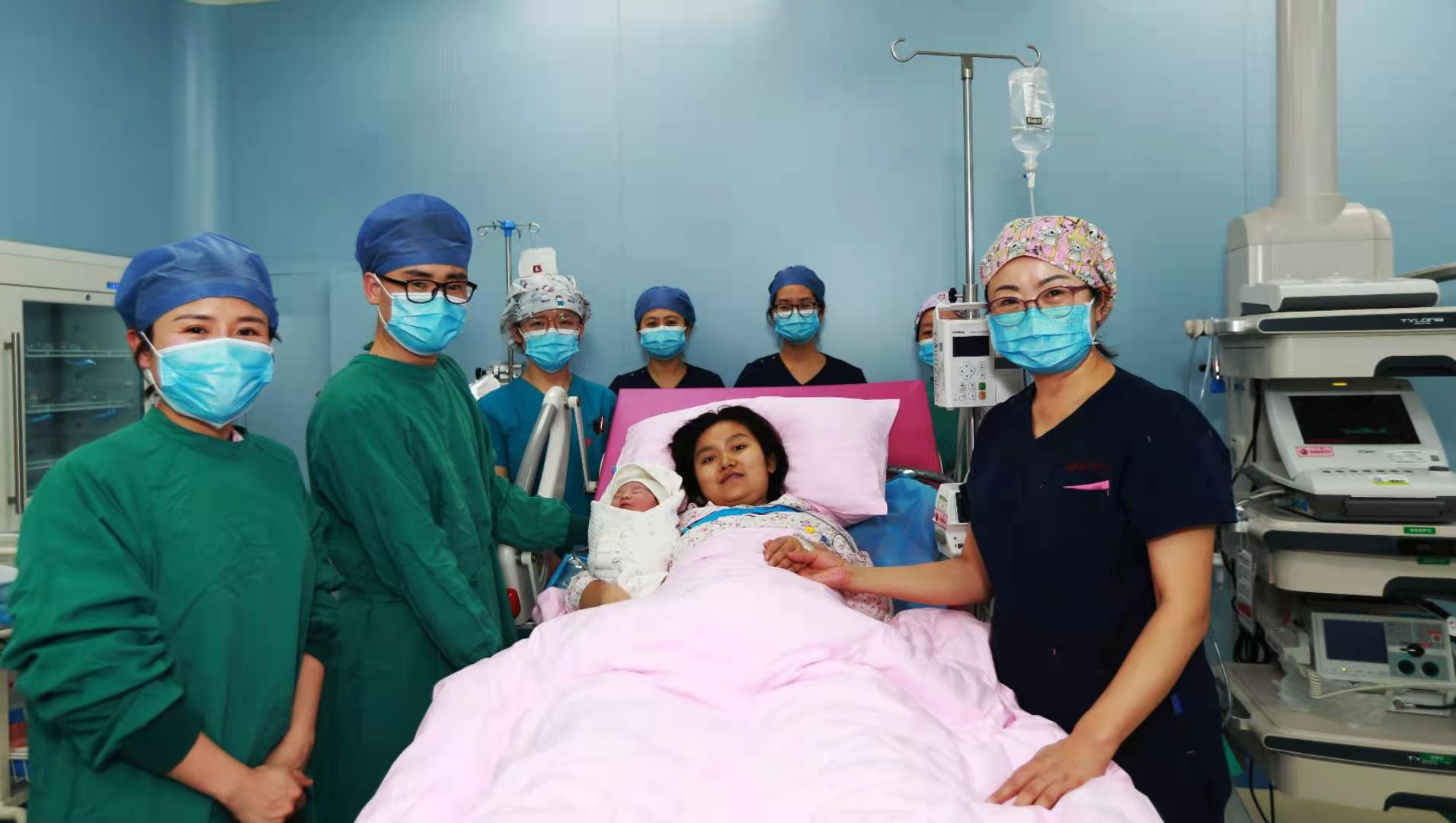 原點新聞—迎新春，西安國際醫(yī)學中心醫(yī)院第一個“金牛寶寶”來啦！