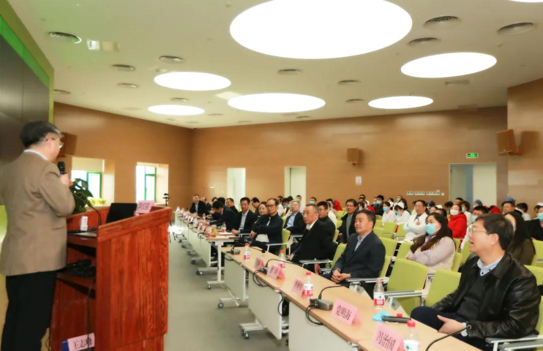 中國(guó)工程院院士、溫州醫(yī)科大學(xué)校長(zhǎng)李校堃教授蒞臨我院