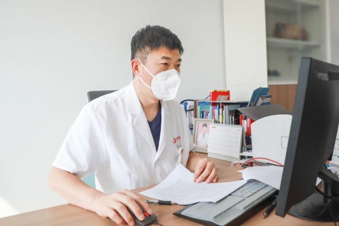 心內(nèi)科陳效安醫(yī)生連線陜西臺《閃耀三秦》，暢談醫(yī)生成長之路