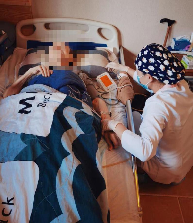 手機下單，護理到家！“西安國際醫(yī)學中心互聯(lián)網(wǎng)醫(yī)院上門護理服務(wù)”歡迎來約