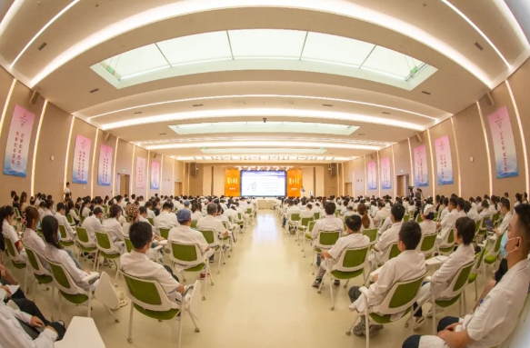 院士講堂 精彩紛呈！中國(guó)科學(xué)院竇科峰院士講授器官移植發(fā)展現(xiàn)狀