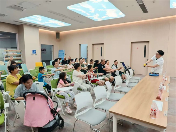 愛在音符中流淌，希望在指尖處傳遞——直擊腦癱多學(xué)科義診現(xiàn)場