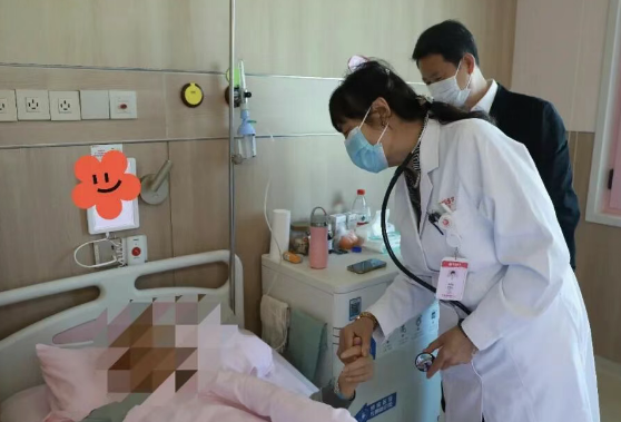 阿拉善盟?西安，7次跨省求醫(yī)：一位82歲老人的“信任投票”